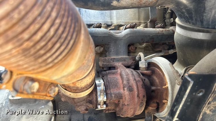 image for item ET4339 2003 Freightliner FC70 box truck