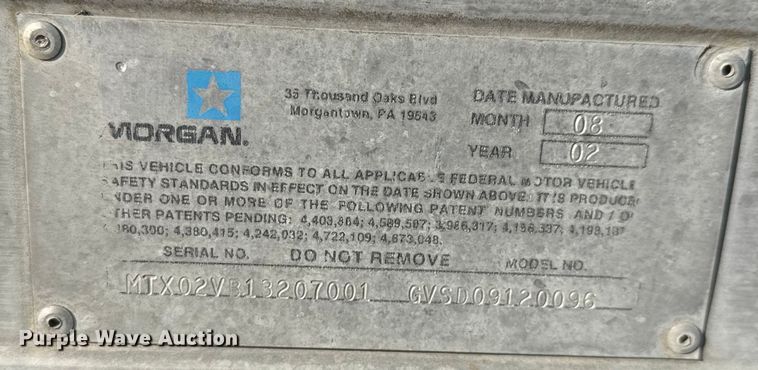 image for item ET4339 2003 Freightliner FC70 box truck