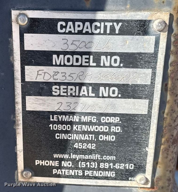 image for item ET4341 2004 Freightliner FC80 box truck