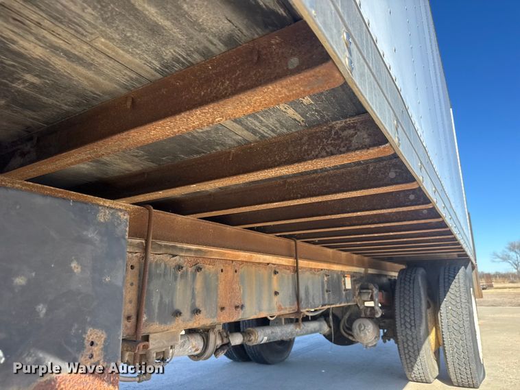 image for item ET4341 2004 Freightliner FC80 box truck