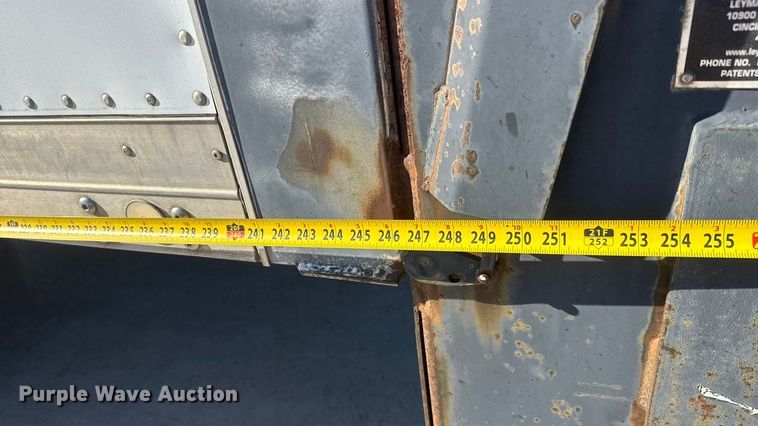 image for item ET4341 2004 Freightliner FC80 box truck