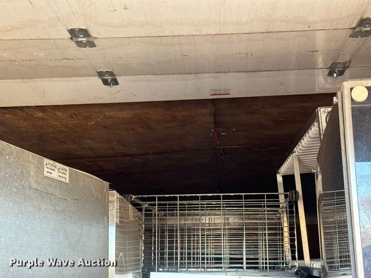 image for item ET4341 2004 Freightliner FC80 box truck