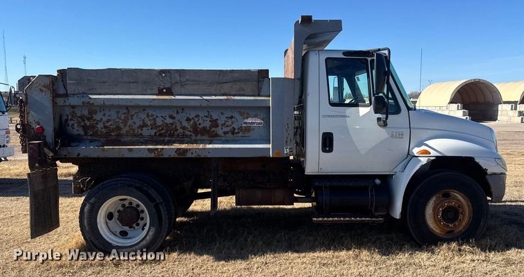 image for item ET4343 2006 International 4200 dump truck