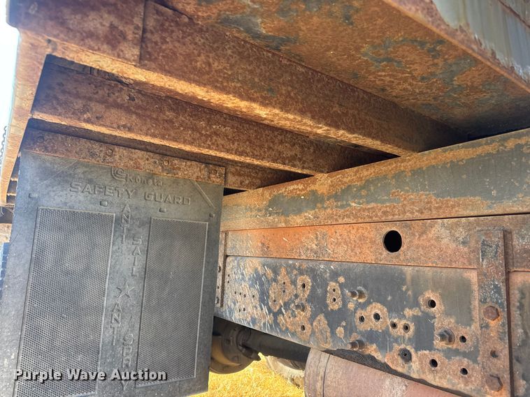 image for item ET4343 2006 International 4200 dump truck