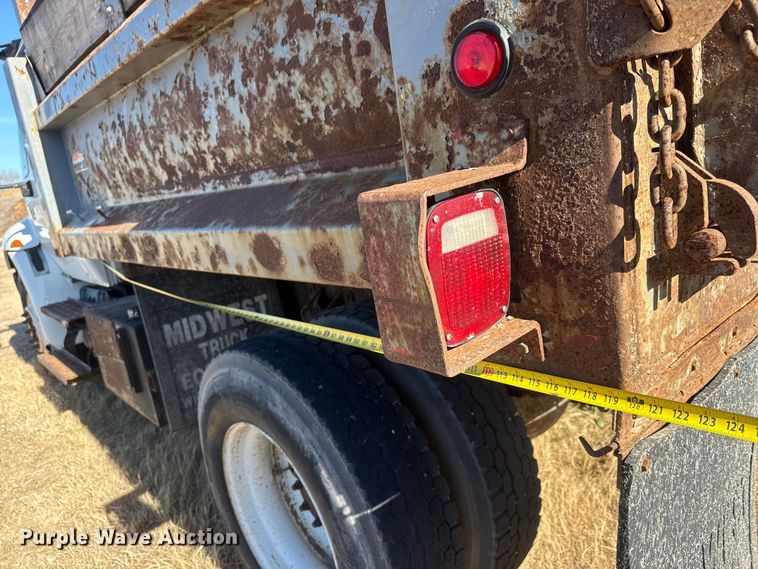 image for item ET4343 2006 International 4200 dump truck