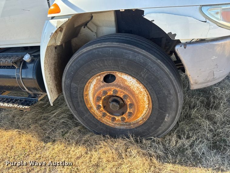 image for item ET4343 2006 International 4200 dump truck