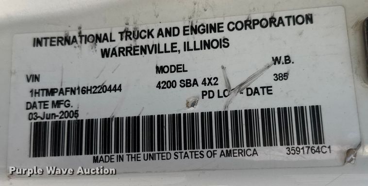 image for item ET4343 2006 International 4200 dump truck