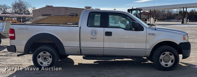 image for item ET4405 2005 Ford F150 Ext. Cab pickup truck