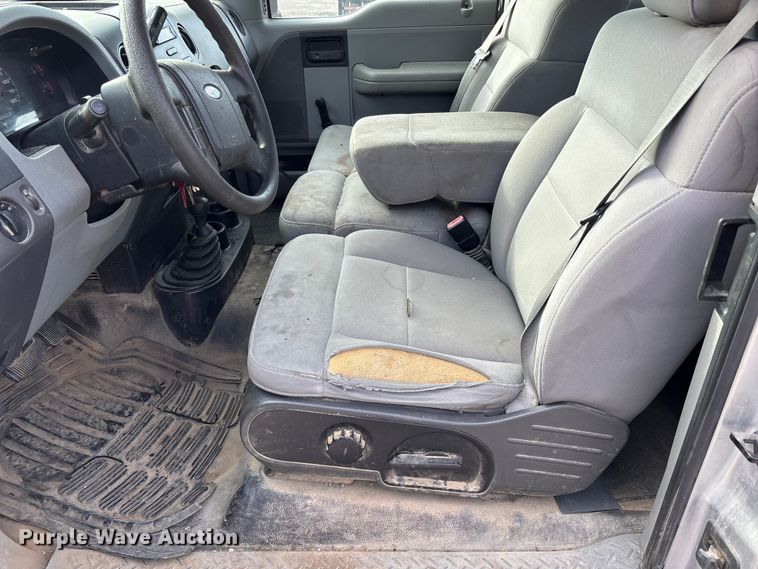 image for item ET4405 2005 Ford F150 Ext. Cab pickup truck