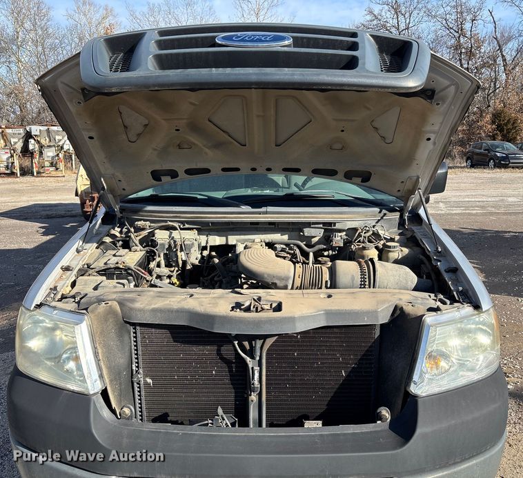 image for item ET4405 2005 Ford F150 Ext. Cab pickup truck