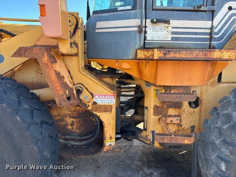 image for item ET4406 1996 Case 621B wheel loader