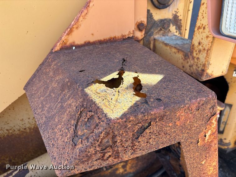 image for item ET4406 1996 Case 621B wheel loader