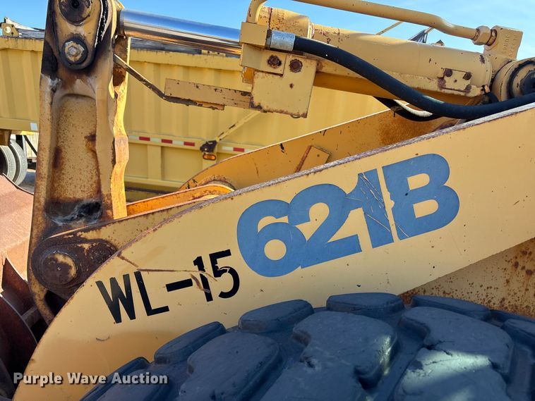 image for item ET4406 1996 Case 621B wheel loader