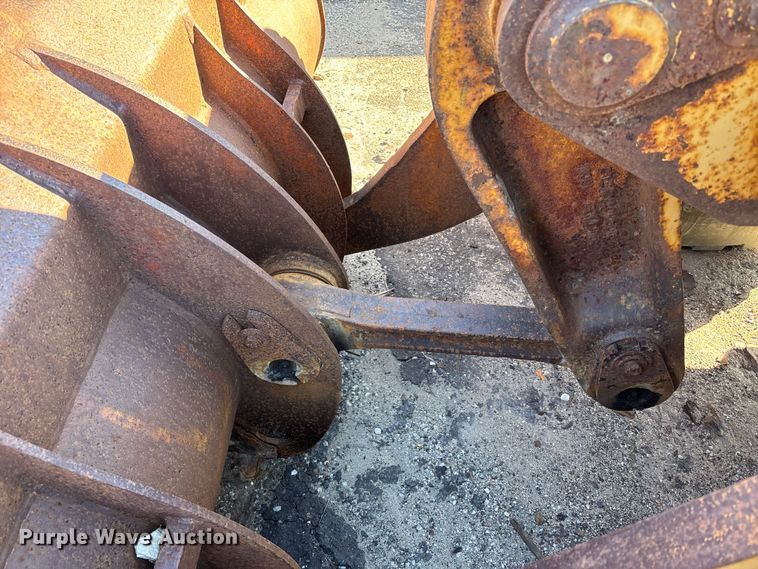 image for item ET4406 1996 Case 621B wheel loader