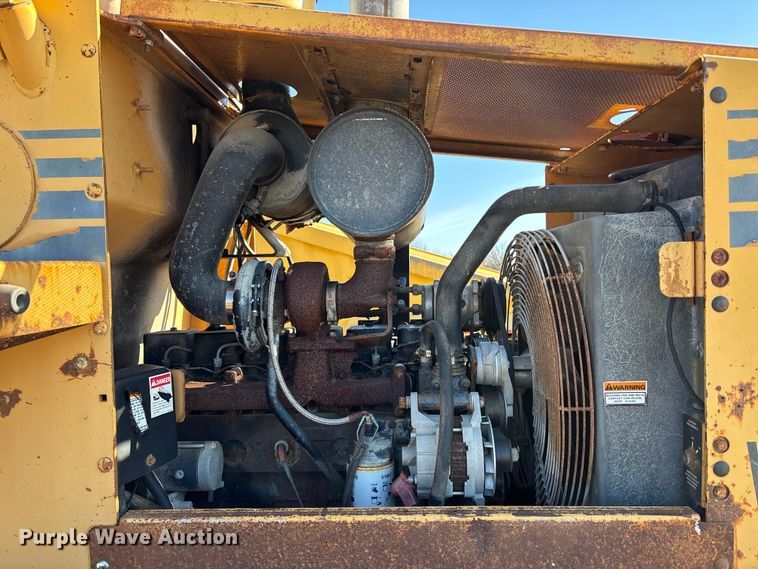 image for item ET4406 1996 Case 621B wheel loader