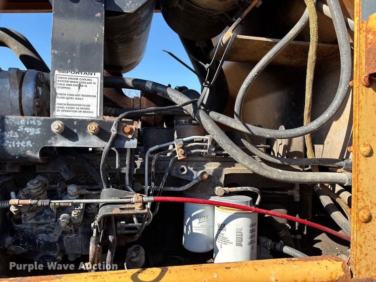 image for item ET4406 1996 Case 621B wheel loader