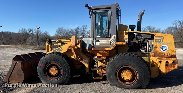 image for item ET4407 1997 Case 621B wheel loader