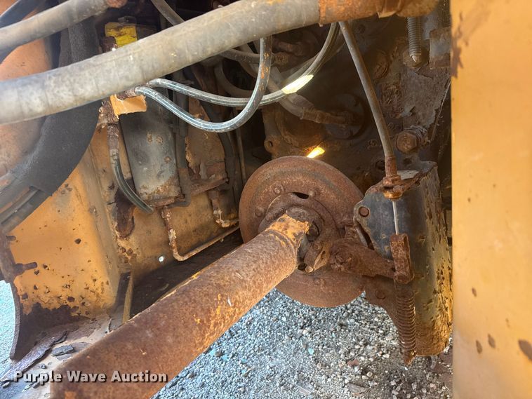 image for item ET4407 1997 Case 621B wheel loader