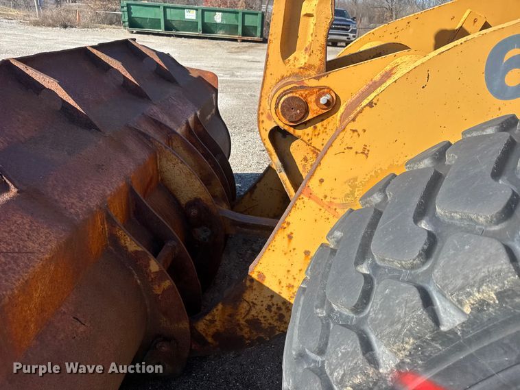 image for item ET4407 1997 Case 621B wheel loader