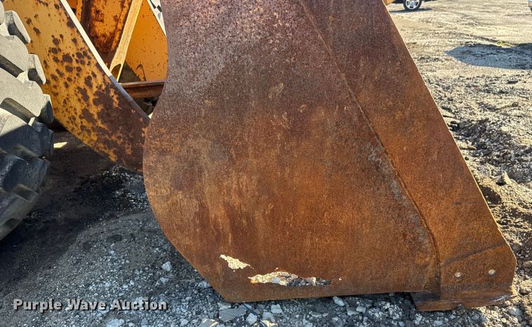 image for item ET4407 1997 Case 621B wheel loader