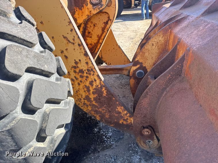 image for item ET4407 1997 Case 621B wheel loader