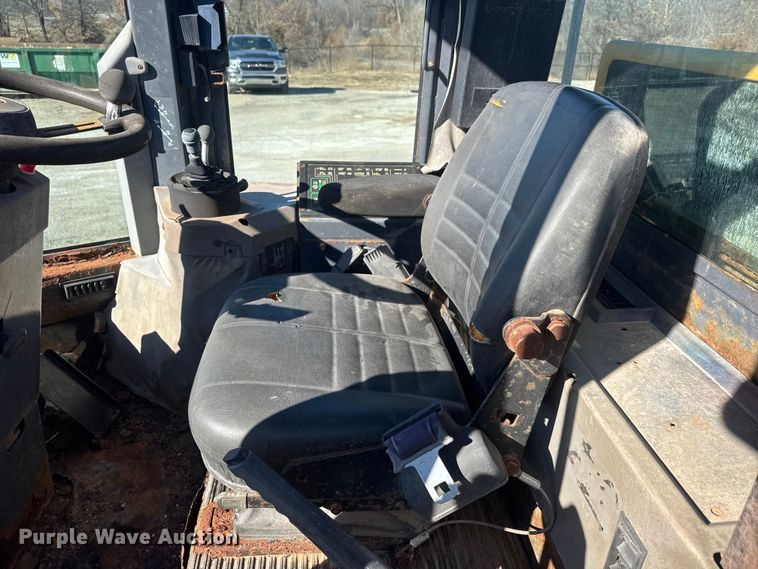 image for item ET4407 1997 Case 621B wheel loader