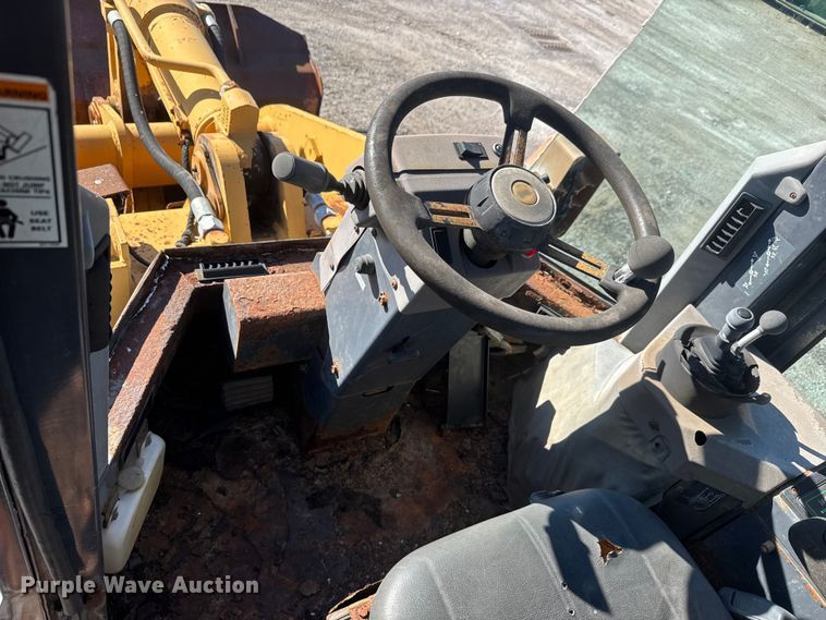image for item ET4407 1997 Case 621B wheel loader