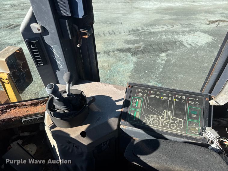 image for item ET4407 1997 Case 621B wheel loader