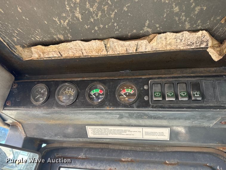 image for item ET4407 1997 Case 621B wheel loader