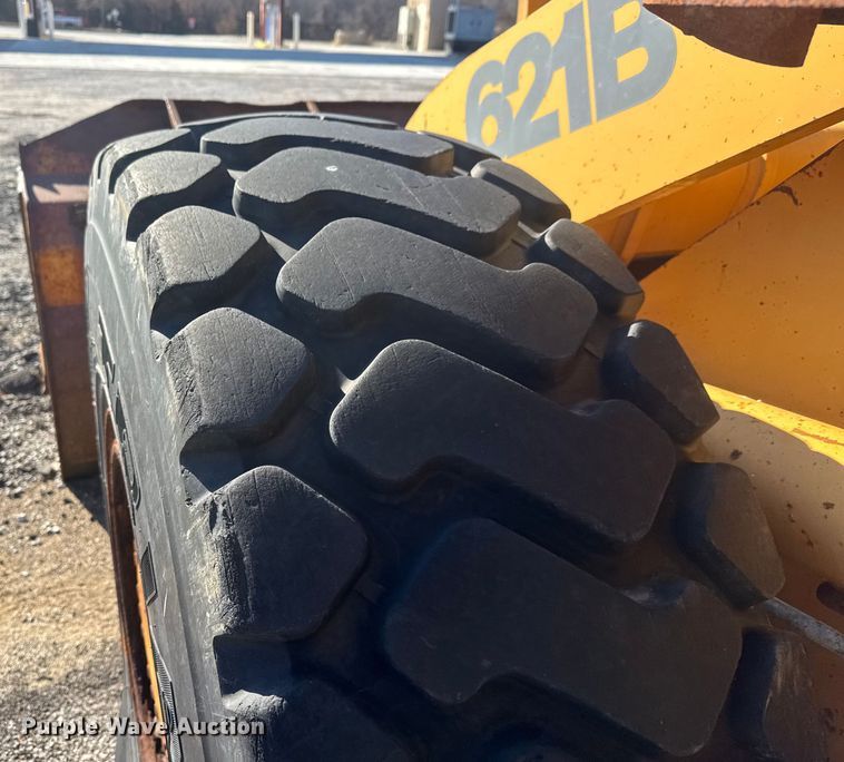image for item ET4407 1997 Case 621B wheel loader