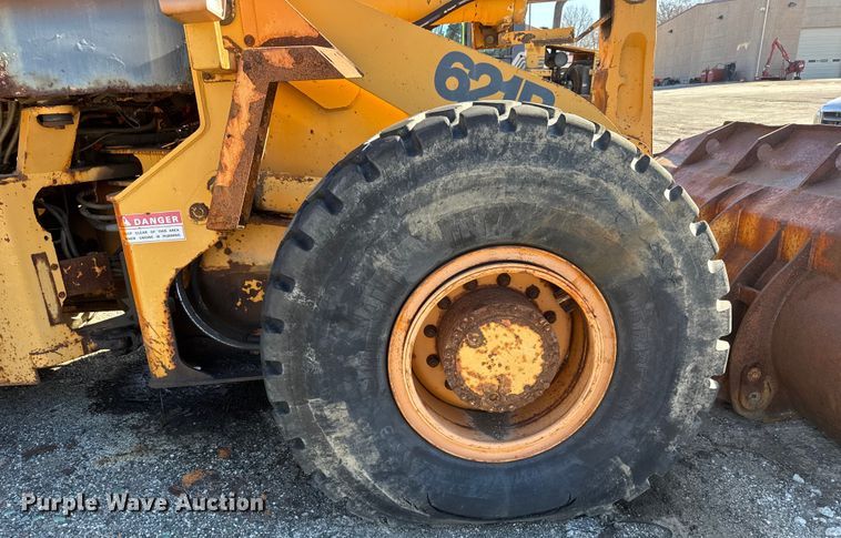 image for item ET4407 1997 Case 621B wheel loader