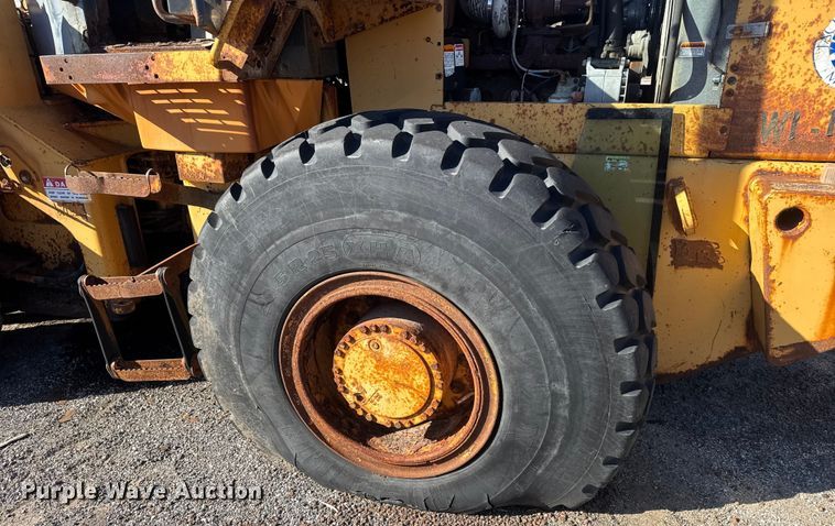 image for item ET4407 1997 Case 621B wheel loader