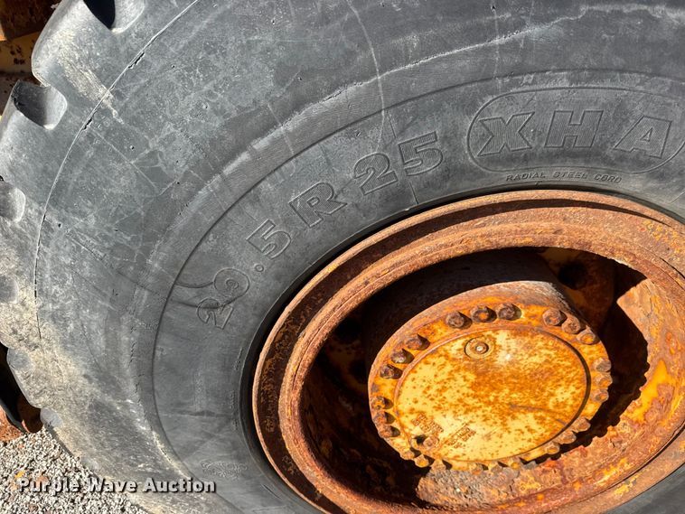 image for item ET4407 1997 Case 621B wheel loader