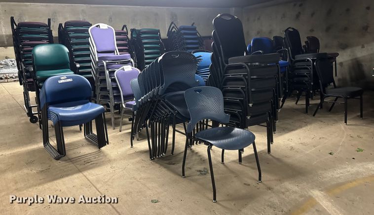 image for item ET4421 Approximately 170 chairs