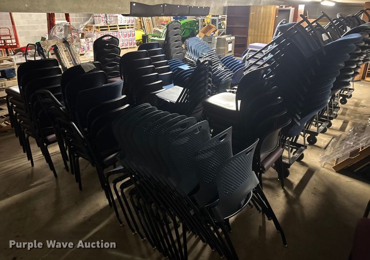 image for item ET4421 Approximately 170 chairs