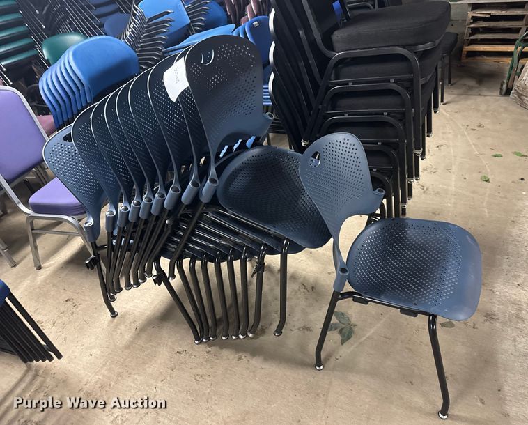 image for item ET4421 Approximately 170 chairs