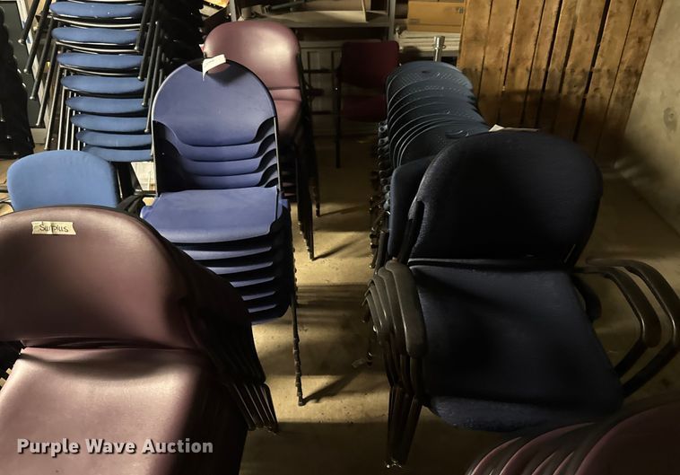 image for item ET4421 Approximately 170 chairs