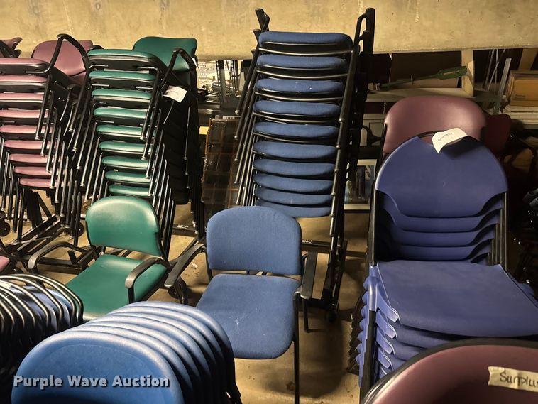image for item ET4421 Approximately 170 chairs
