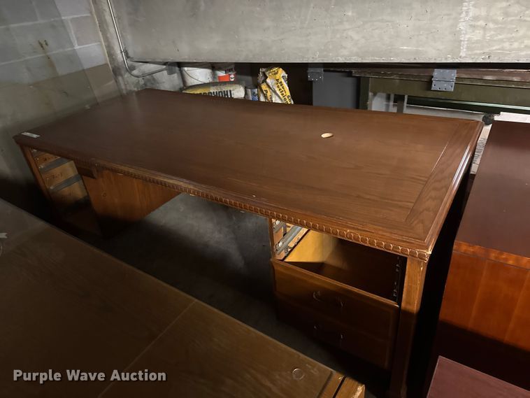 image for item ET4422 Office furniture