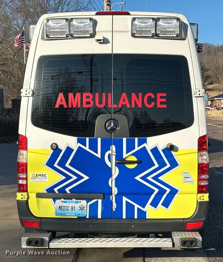 image for item ET6899 2017 Mercedes-Benz Sprinter 2500 ambulance