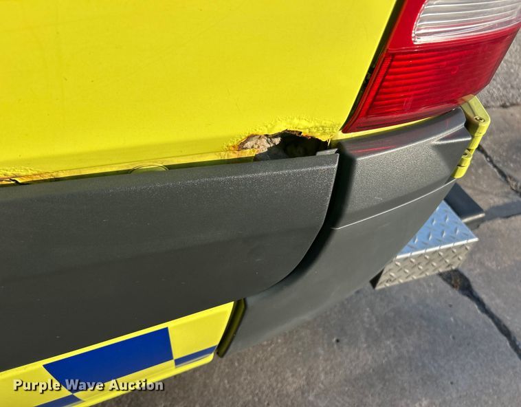 image for item ET6899 2017 Mercedes-Benz Sprinter 2500 ambulance