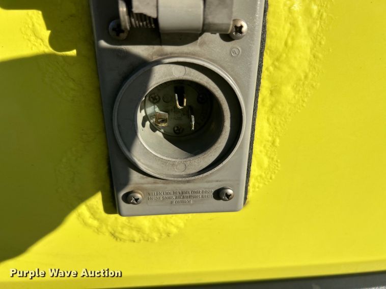 image for item ET6899 2017 Mercedes-Benz Sprinter 2500 ambulance