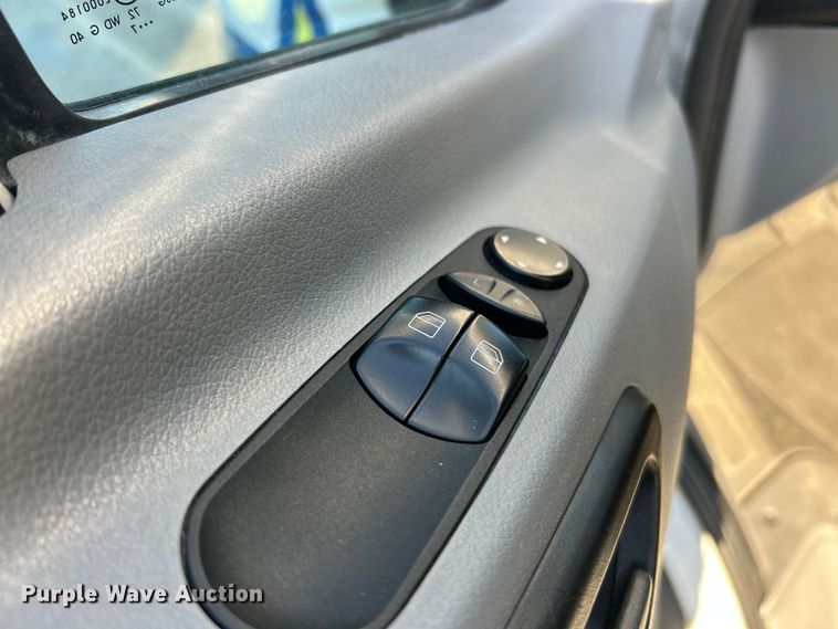 image for item ET6899 2017 Mercedes-Benz Sprinter 2500 ambulance