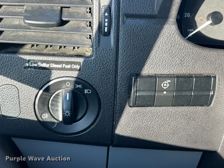 image for item ET6899 2017 Mercedes-Benz Sprinter 2500 ambulance