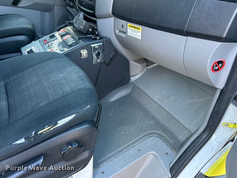 image for item ET6899 2017 Mercedes-Benz Sprinter 2500 ambulance