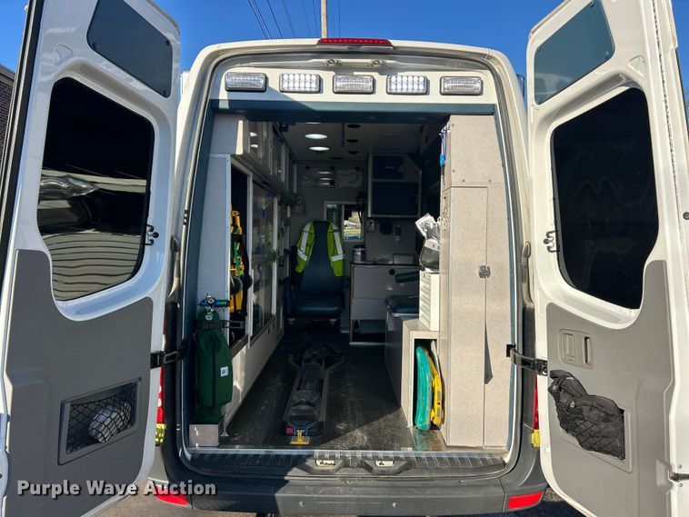 image for item ET6899 2017 Mercedes-Benz Sprinter 2500 ambulance