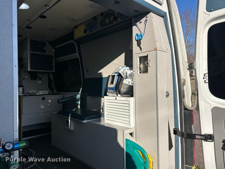 image for item ET6899 2017 Mercedes-Benz Sprinter 2500 ambulance