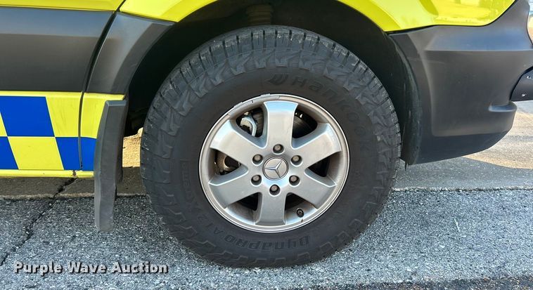 image for item ET6899 2017 Mercedes-Benz Sprinter 2500 ambulance