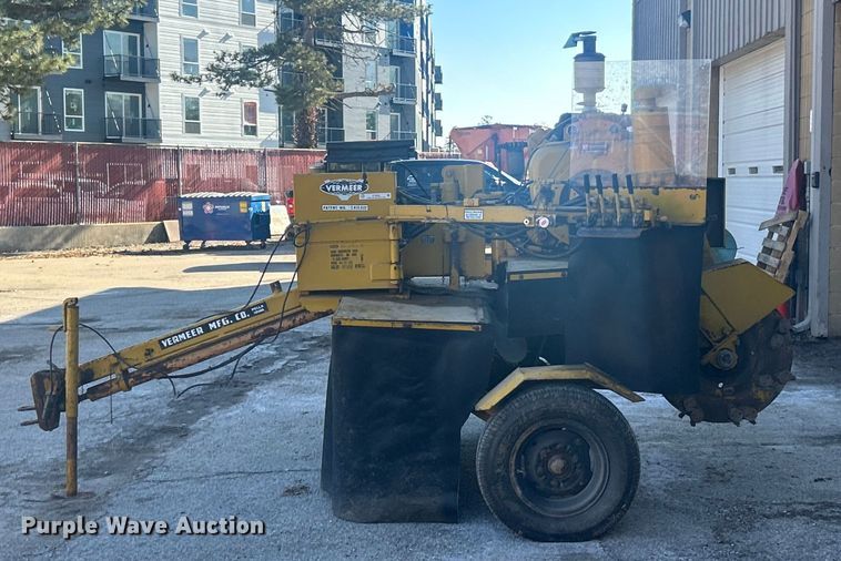 image for item ET6900 Vermeer 665 stump grinder