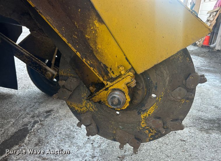 image for item ET6900 Vermeer 665 stump grinder